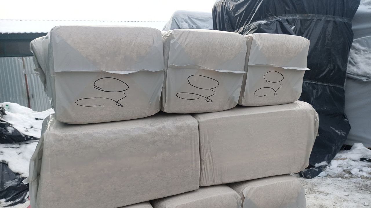 Стружка сухая в брикетах 450х350х600мм