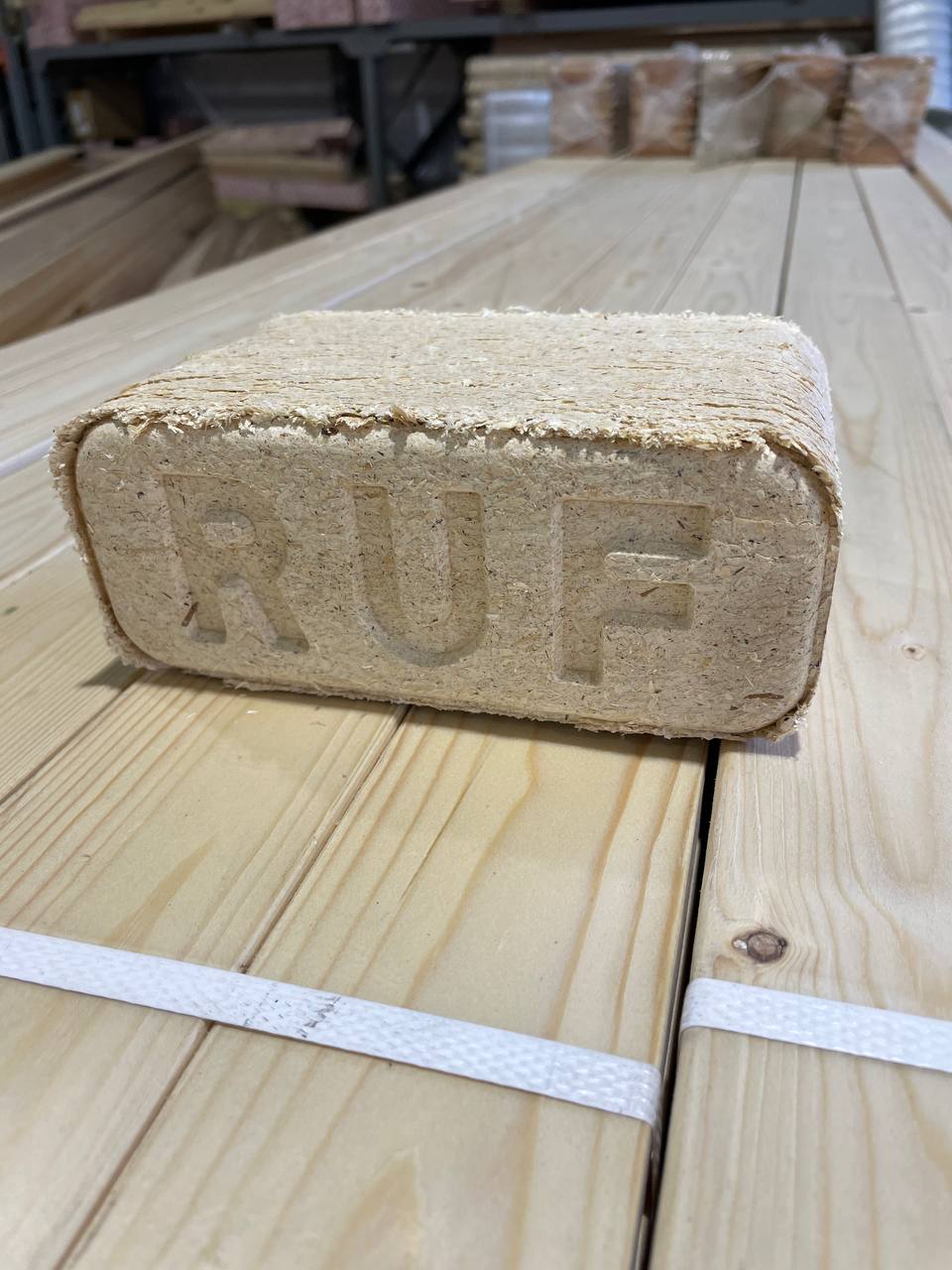 Брикеты топливные RUF (хвоя) 10кг, 12 шт/уп.